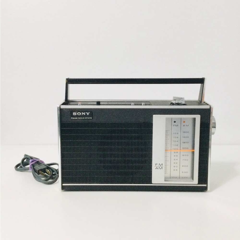 Sony Vintage Doomsday 😅 Transistor Radio, FM/AM, Works Well Tested, Japan 🇯🇵